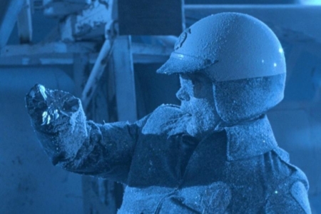 <p><strong>Figure 1.2</strong> The T-1000 realizes it made a big mistake stealing the Cryoco truck with its tanker of liquid nitrogen.</p>